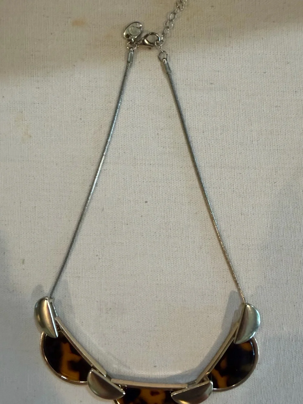 Gold-Tone Necklace with Tortoiseshell Accents